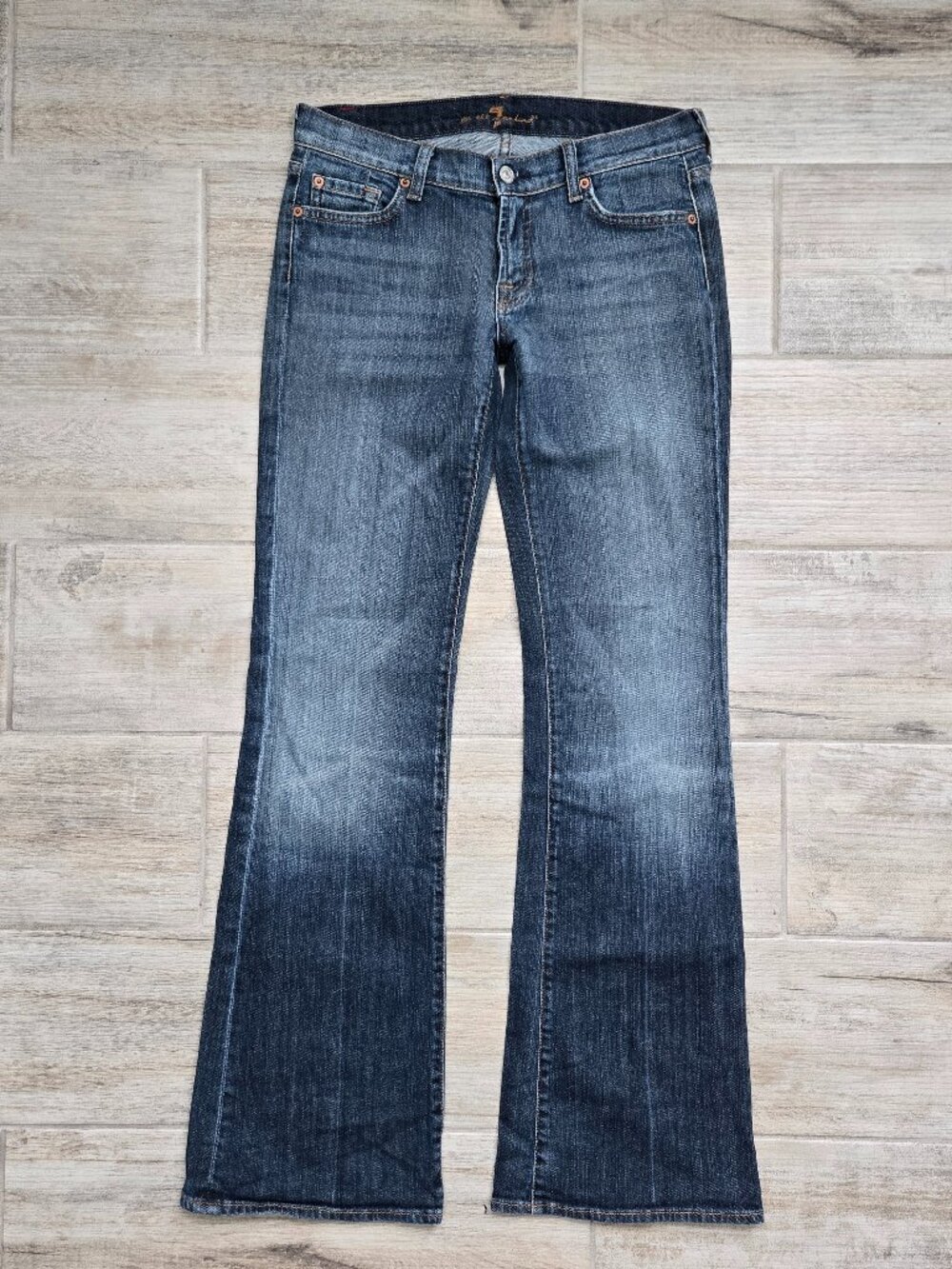 7 for All Mankind Low Rise Flare Jeans Womens Faded Blue Stretch Denim Size 29